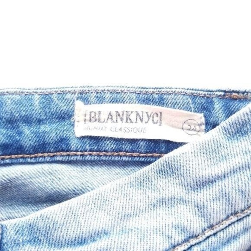 BlankNYC 24 Skinny Classique Light wash denim jean lowrise distressed Casual - Picture 3 of 10